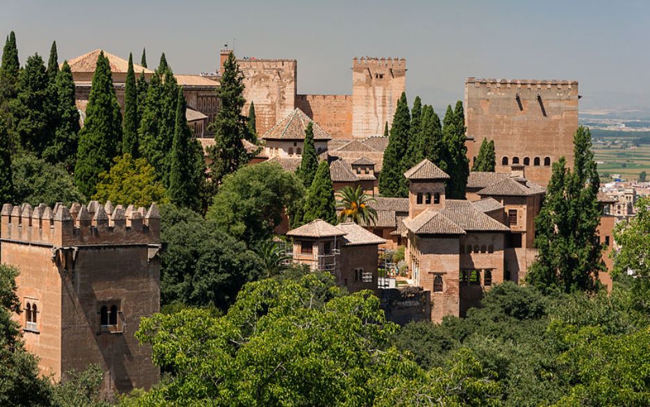 Various_roofs_and_towers