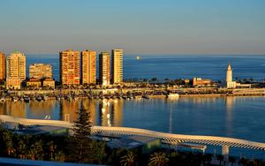 Thumbnail for A day in Muelle Uno, Malaga